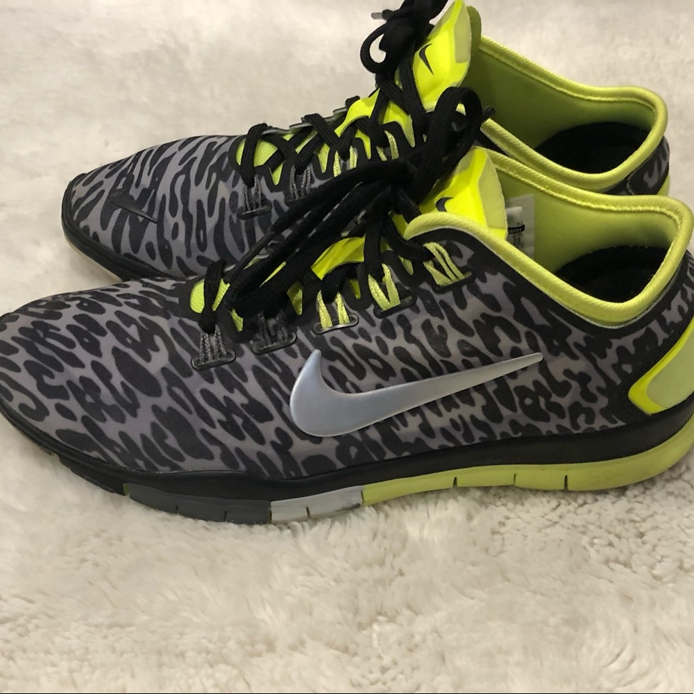 Leopard print Nike running sneakers